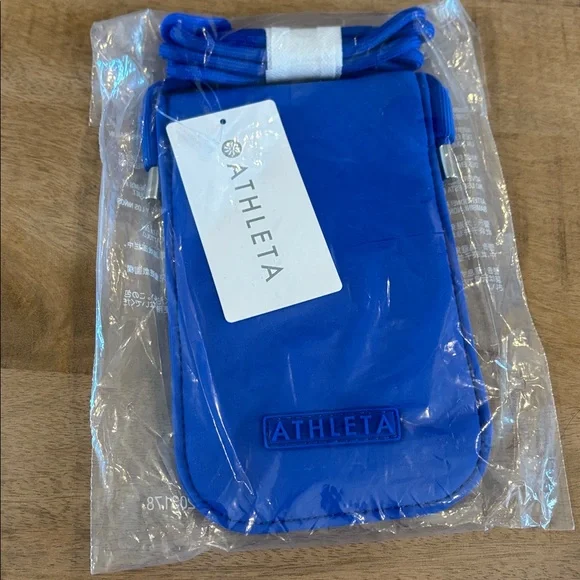 Athleta Diem Crossbody Purse Phone Bag Varsity Blue NEW NWT Ole Miss Rebels - Picture 2 of 3